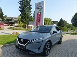 Ceramic grey p/black m Gebraucht 2021 Nissan Qashqai SUV | 24.200 € (Fairer Preis)