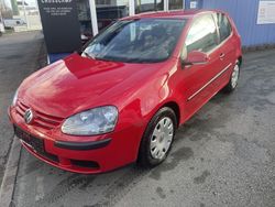 Rot Gebraucht 2004 VW Golf IV Trendline Limousine | 6.450 €