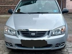 Silber Gebraucht 2005 Kia Cerato Kleinwagen | 1.150 € (Fairer Preis)