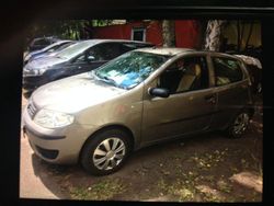 Grau Gebraucht 2005 Fiat Punto Kleinwagen | 770 € (Fairer Preis)