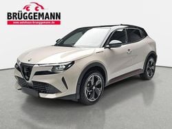 Beige Gebraucht 2025 Alfa Romeo Junior Edizione Speciale SUV | 34.690 € (Guter Preis)