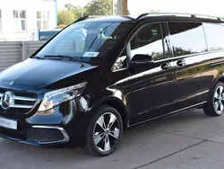 Schwarz Gebraucht 2020 Mercedes V250 Exclusive Van / Kleinbus | 60.699 € (Etwas zu teuer)