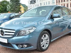 Blau Gebraucht 2012 Mercedes B180 Van / Kleinbus | 13.999 € (Fairer Preis)