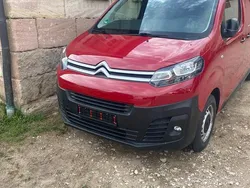 Rot Gebraucht 2018 Citroën Jumpy Van / Kleinbus | 12.650 € (Fairer Preis)