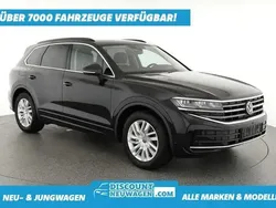 Grenadil schwarz metallic Neu 2025 VW Touareg Elegance SUV | 69.895 €