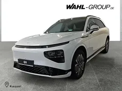 Midnight black Gebraucht 2025 XPENG G9 AWD Performance SUV | 64.940 € (Guter Preis)