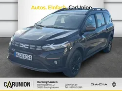 Perlmuttschwarz metallic Gebraucht 2024 Dacia Jogger Extreme Van / Kleinbus | 22.575 € (Etwas zu teuer)