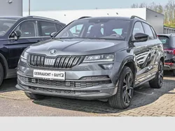 Quarzgrau metallic Gebraucht 2020 Skoda Karoq SportLine SUV | 30.750 € (Fairer Preis)
