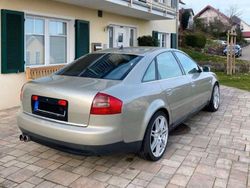 Grau Gebraucht 2001 Audi A6 Ambiente Limousine | 2.500 € (Fairer Preis)