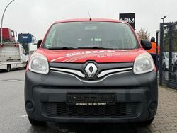 Rot Gebraucht 2016 Renault Rapid Limousine | 7.700 €