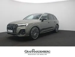 Grau Neu 2025 Audi Q7 S-Line SUV | 109.101 €