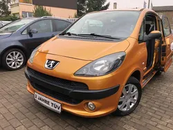 Orange Gebraucht 2008 Peugeot 1007 Premium Kleinwagen | 3.999 € (Etwas zu teuer)