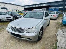 Grau Gebraucht 2001 Mercedes C180 Avantgarde Limousine | 2.399 € (Guter Preis)