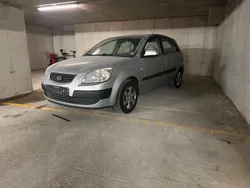 Silber Gebraucht 2009 Kia Rio 2 Limousine | 3.500 € (Fairer Preis)