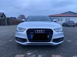 Silber Gebraucht 2013 Audi A4 S-Line Kombi | 9.200 € (Fairer Preis)