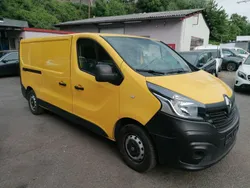 Gelb Gebraucht 2017 Renault Trafic Van | 10.200 € (Guter Preis)