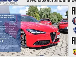 Rot Gebraucht 2023 Alfa Romeo Giulia Competizione Limousine | 39.990 € (Etwas zu teuer)