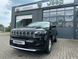 Schwarz Neu 2025 Jeep Compass Altitude SUV | 35.990 € (Etwas zu teuer)