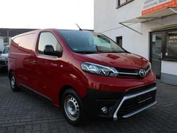 Rot Gebraucht 2018 Toyota Proace Van | 14.499 € (Teuer)