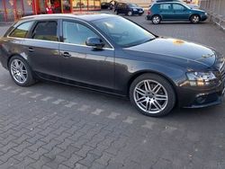 Grau Gebraucht 2008 Audi A4 Ambiente Kombi | 4.999 € (Fairer Preis)