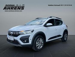 Weiß Gebraucht 2024 Dacia Sandero Expression Kleinwagen | 17.990 € (Fairer Preis)