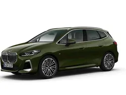 Grün Gebraucht 2024 BMW 218 Active Tourer Luxury Line Van / Kleinbus | 38.709 € (Teuer)