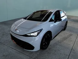 Weiß Gebraucht 2024 Cupra Born Kleinwagen | 33.388 € (Guter Preis)