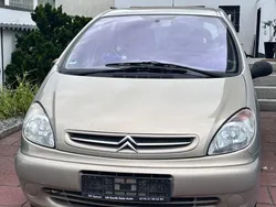 Gold Gebraucht 2004 Citroën Xsara Picasso Van / Kleinbus | 800 € (Guter Preis)