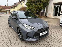 Grau Neu 2025 Toyota Yaris Hybrid Sport Limousine | 29.990 € (Fairer Preis)