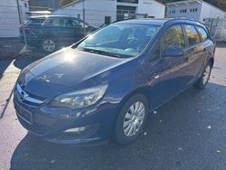 Blau Gebraucht 2015 Opel Astra Selection Kombi | 3.799 € (Guter Preis)