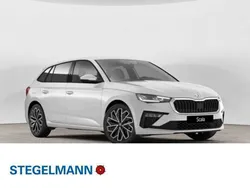 Moonweiss metallic Neu 2025 Skoda Scala Tour Kleinwagen | 31.810 € (Teuer)