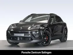 Tiefschwarzmetallic Neu 2025 Porsche Macan SUV | 106.786 €