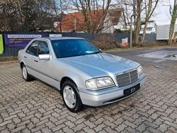 Grau Gebraucht 1997 Mercedes C200 Limousine | 1.900 € (Superpreis)