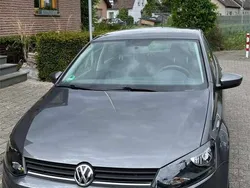 Grau Gebraucht 2017 VW Polo Trendline Limousine | 11.000 € (Guter Preis)