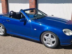 Blau Gebraucht 1999 Mercedes SLK230 AMG Cabrio | 3.999 € (Fairer Preis)