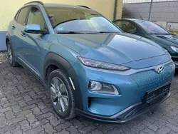 Blau Gebraucht 2021 Hyundai Kona Style SUV | 19.400 € (Guter Preis)