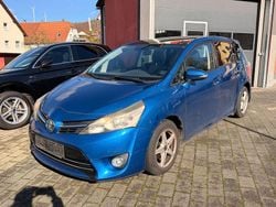 Electric blue metallic/ vivid Gebraucht 2013 Toyota Verso Life Van / Kleinbus | 3.890 €