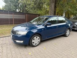 Blau Gebraucht 2013 Skoda Rapid Ambition Limousine | 4.000 € (Fairer Preis)