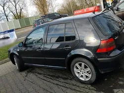 Schwarz Gebraucht 2000 VW Golf IV Limousine | 2.000 € (Etwas zu teuer)