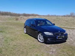 Schwarz Gebraucht 2011 BMW 330 M Sport Kombi | 11.999 € (Etwas zu teuer)