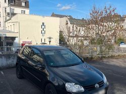 Schwarz Gebraucht 2006 VW Golf V Kleinwagen | 2.350 € (Fairer Preis)