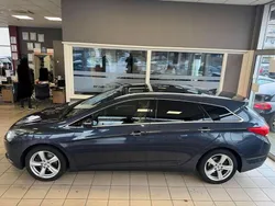 Grau Gebraucht 2015 Hyundai i40 Premium Kombi | 8.690 € (Fairer Preis)