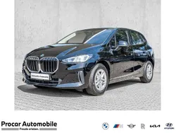 Schwarz Gebraucht 2022 BMW 218 Shadowline Van / Kleinbus | 21.900 € (Fairer Preis)