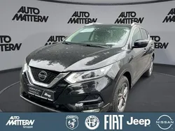 Black (m) (metallic) Gebraucht 2019 Nissan Qashqai Acenta SUV | 15.990 € (Fairer Preis)