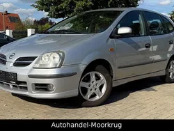 Silber Gebraucht 2005 Nissan Almera Tino Acenta+ Van / Kleinbus | 1.000 €
