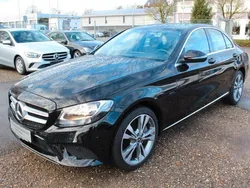 Schwarz Gebraucht 2020 Mercedes C300e Avantgarde Limousine | 20.495 € (Fairer Preis)