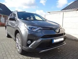 Grau Gebraucht 2018 Toyota RAV4 Hybrid Team SUV | 20.550 € (Superpreis)