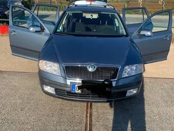 Blau Gebraucht 2009 Skoda Octavia Classic Kombi | 3.500 € (Etwas zu teuer)