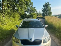 Silber Gebraucht 2017 Skoda Octavia Kombi | 10.500 € (Guter Preis)