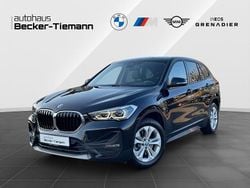 Saphirschwarz Gebraucht 2021 BMW X1 Advantage SUV | 23.812 € (Guter Preis)